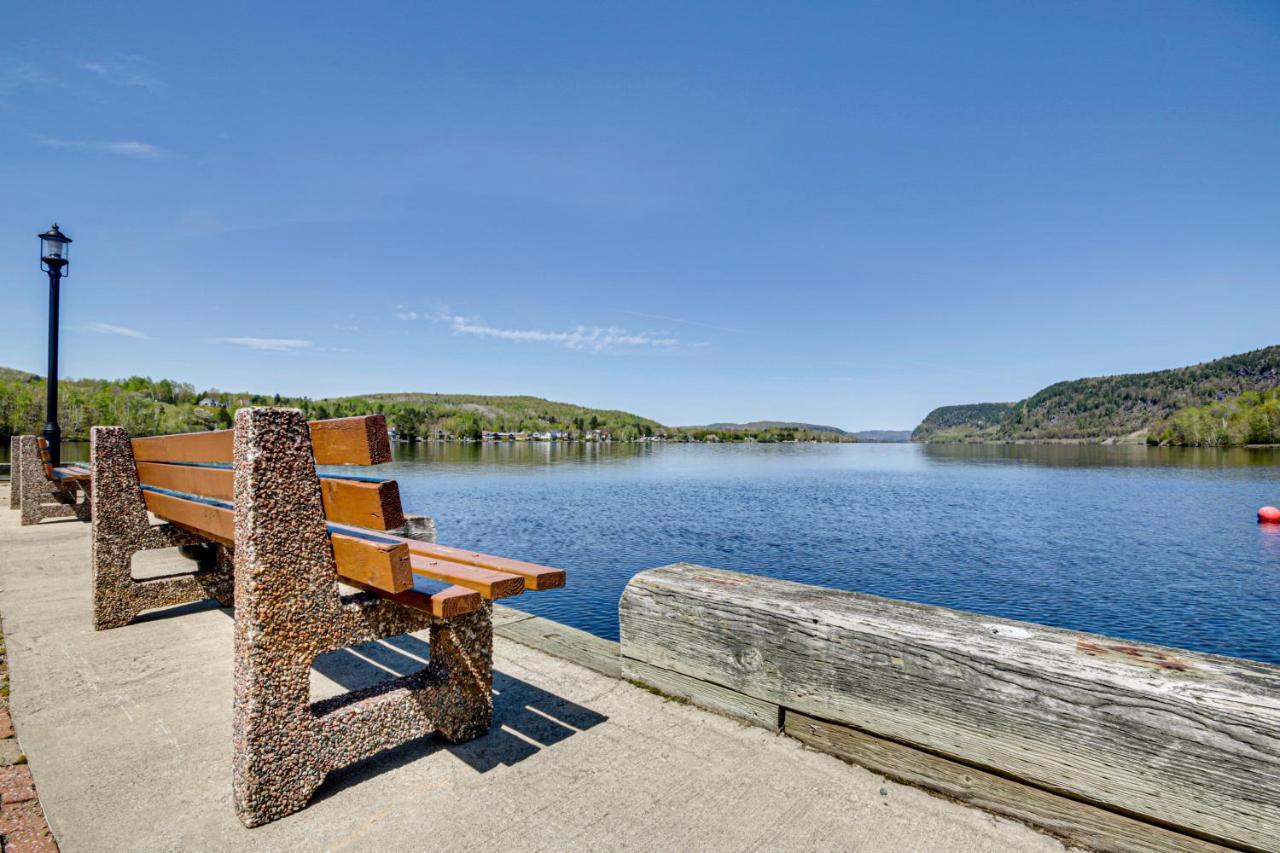 Chambres dans Chalet Vue sur la Riviere Spa ,près du Parc National de la Mauricie Grandes Piles Esterno foto